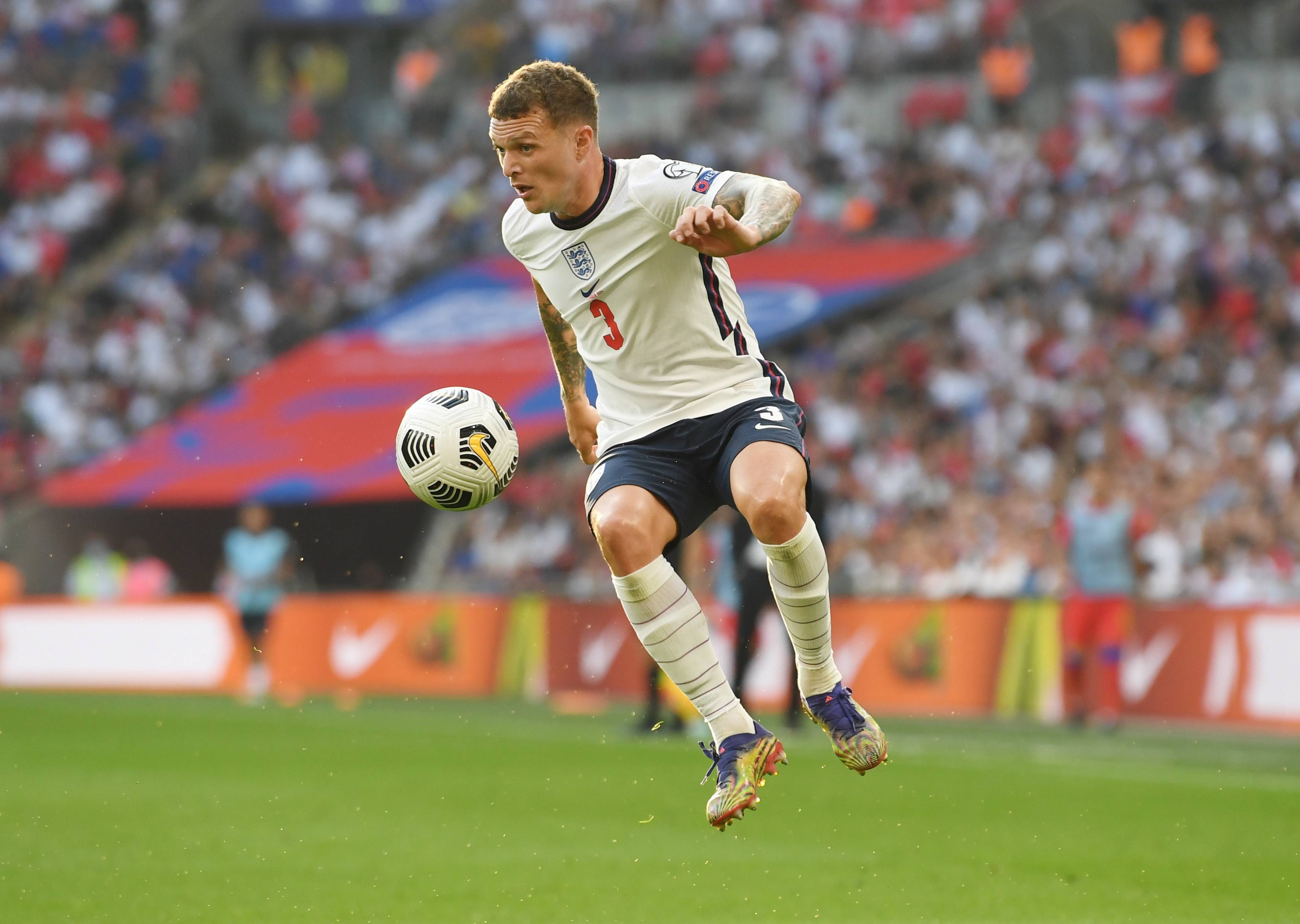 也出现在英 也出现在英