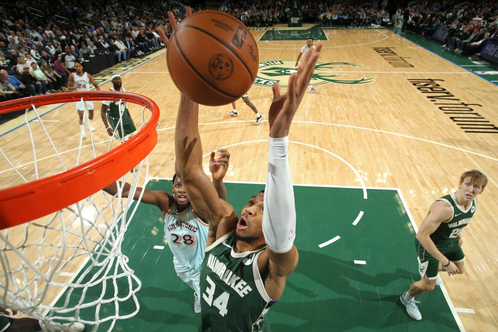 赛季中继续 赛季中继续